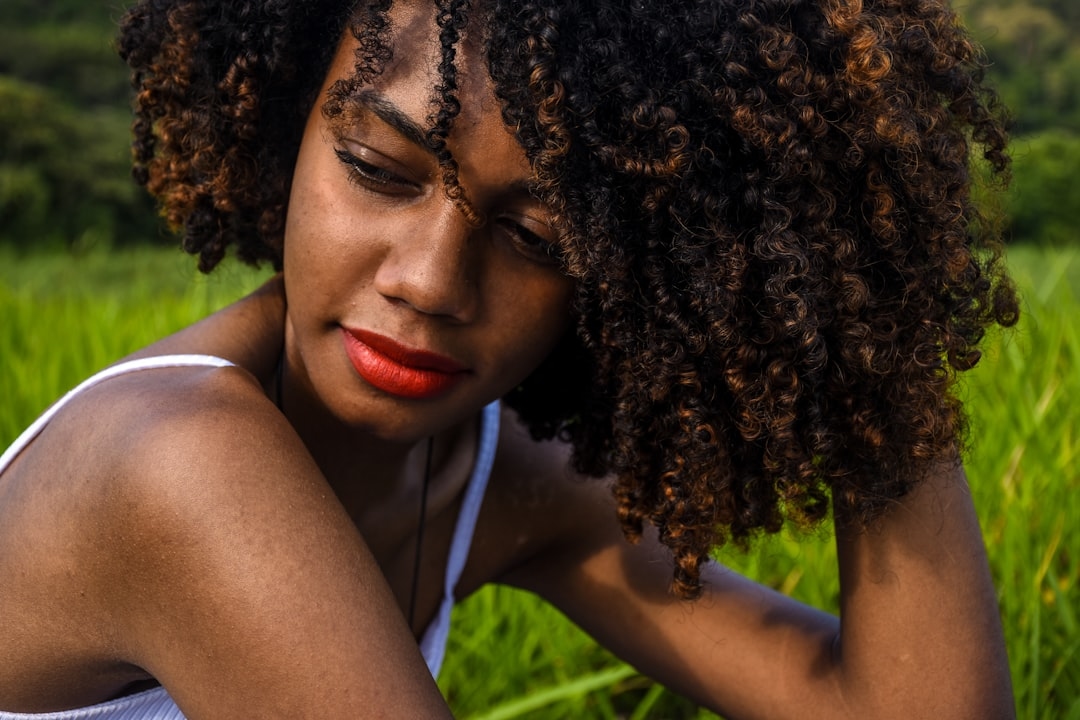 How to Stop Hair Breakage: Expert Strategies for Stronger, Healthier Hair