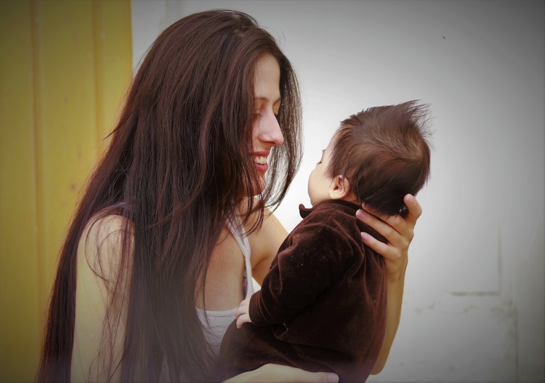 When Do Newborns Lose Their Hair? Complete Timeline for New Parents